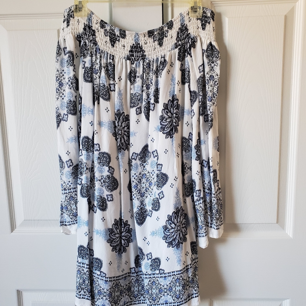 Ornate strapless bell sleeve dress size medium